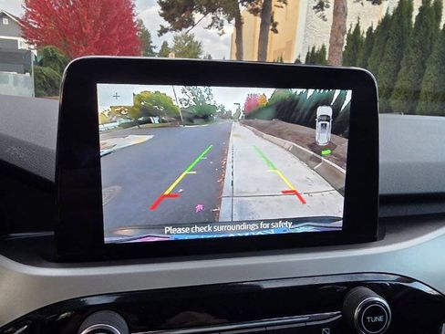 Used 2021 Ford Escape SEL image 11