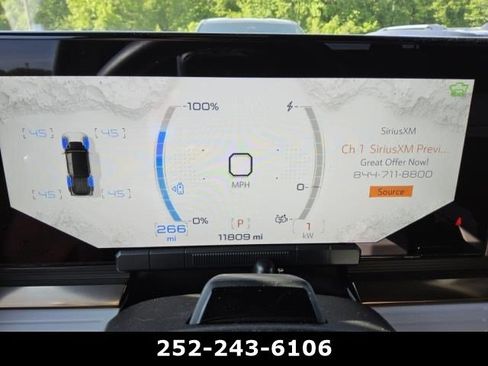 Used 2025 GMC Hummer EV 3X AWD/4WD image 8