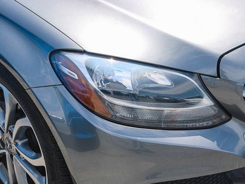 Used 2018 Mercedes-Benz C 300 Sedan image 2