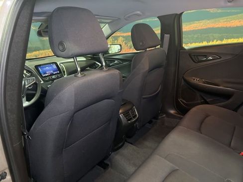 Used 2024 Chevrolet Malibu LT image 47