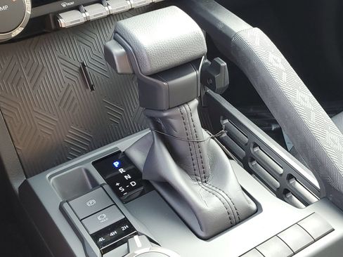 New 2026 Toyota Tacoma SR5 AWD/4WD image 29