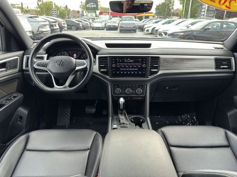 Used 2021 Volkswagen Atlas Cross Sport SE FWD image 28