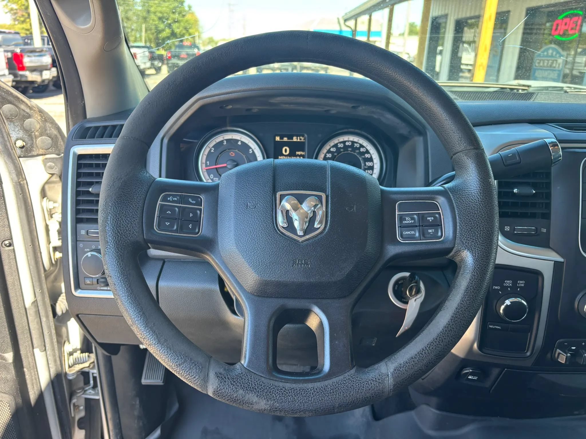 Used 2017 RAM 2500 SLT AWD/4WD image 23