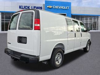 New 2025 Chevrolet Express 3500 w/ Driver Convenience Package RWD video 4