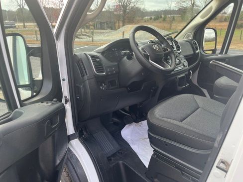 Used 2025 RAM ProMaster 2500 w/ Quick Order Package 22G SLT image 9