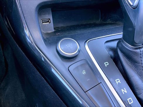 Used 2017 Ford Focus Titanium image 34