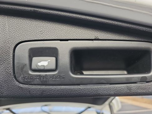 Used 2022 Honda CR-V Touring image 16