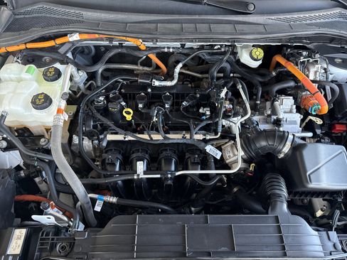 Used 2023 Ford Escape ST-Line w/ Equipment Group 301A image 7