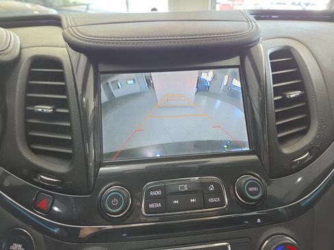 Used 2014 Chevrolet Impala LTZ FWD image 33