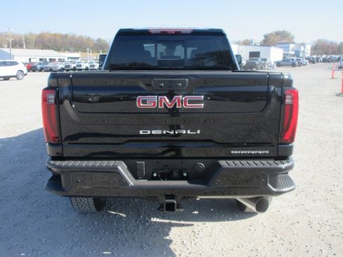New 2026 GMC Sierra 2500 Denali w/ Denali Reserve Package image 5