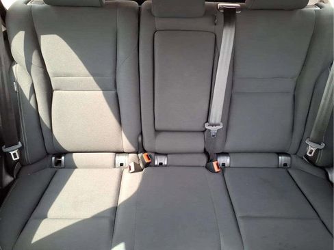 Used 2025 Nissan Rogue S FWD image 17