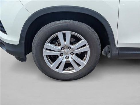 Used 2018 Honda Pilot LX image 15