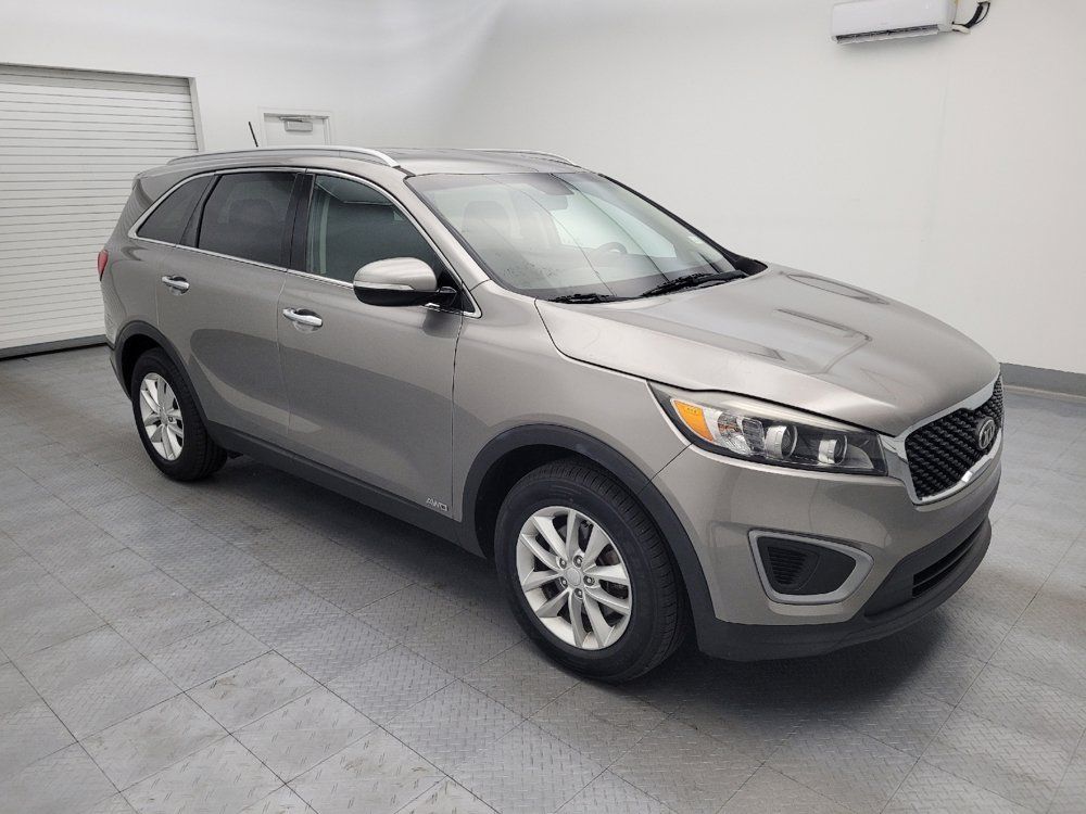 Used 2017 Kia Sorento AWD image 11
