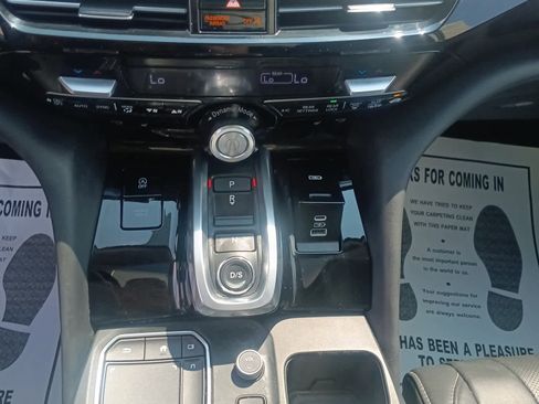 Used 2023 Acura MDX SH-AWD w/ Technology Package image 14