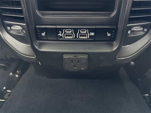 Used 2019 RAM 2500 Limited image 19