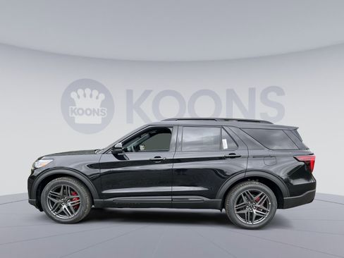 New 2026 Ford Explorer ST w/ Sun And Sound Package AWD/4WD image 2