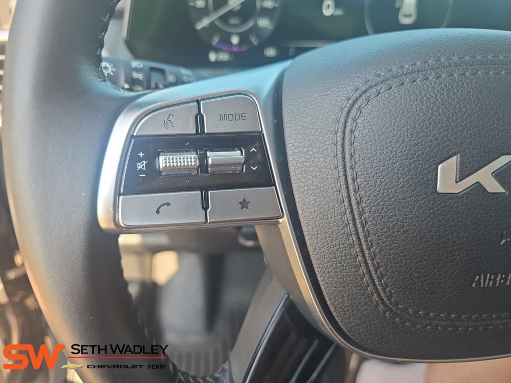 Used 2023 Kia Telluride SX FWD image 17