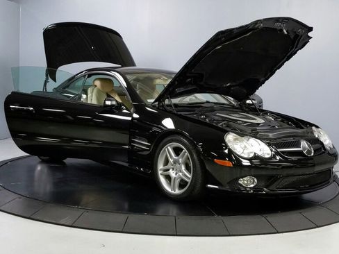 Used 2008 Mercedes-Benz SL 550 image 16