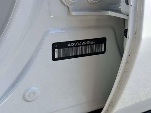 Used 2022 Kia Sportage Nightfall Edition image 14