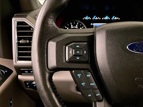 Used 2016 Ford F150 XLT w/ Equipment Group 302A Luxury AWD/4WD image 17