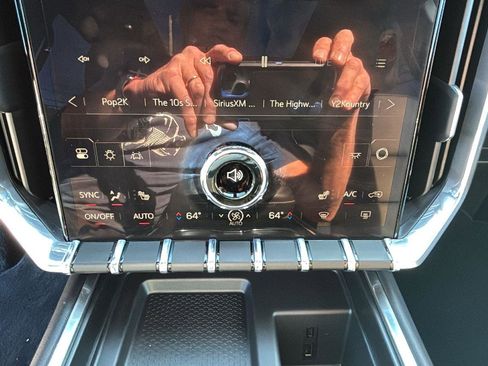 New 2025 GMC Acadia Elevation w/ Elevation Premium Package image 21