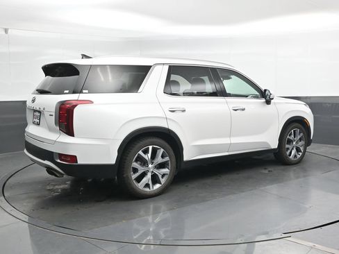 Used 2021 Hyundai Palisade SEL w/ Premium Package AWD/4WD image 3