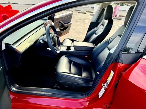 Used 2020 Tesla Model 3 Standard Range Plus RWD image 32