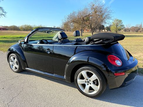 Used 2007 Volkswagen Beetle Convertible w/ Package 2 image 50