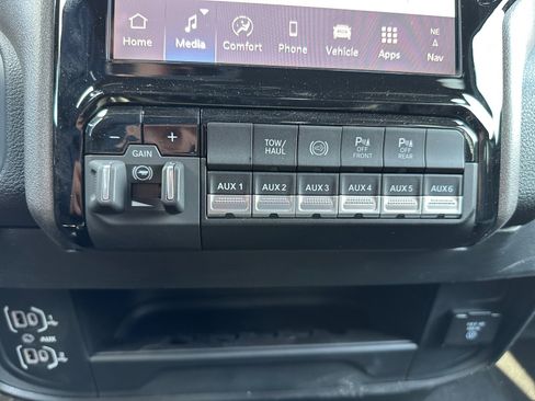 New 2025 RAM 2500 Tradesman image 17