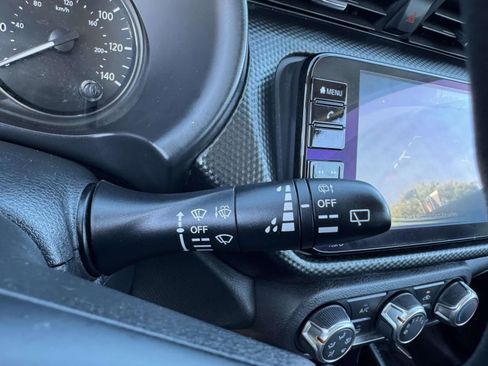 Used 2023 Nissan Kicks SV image 28