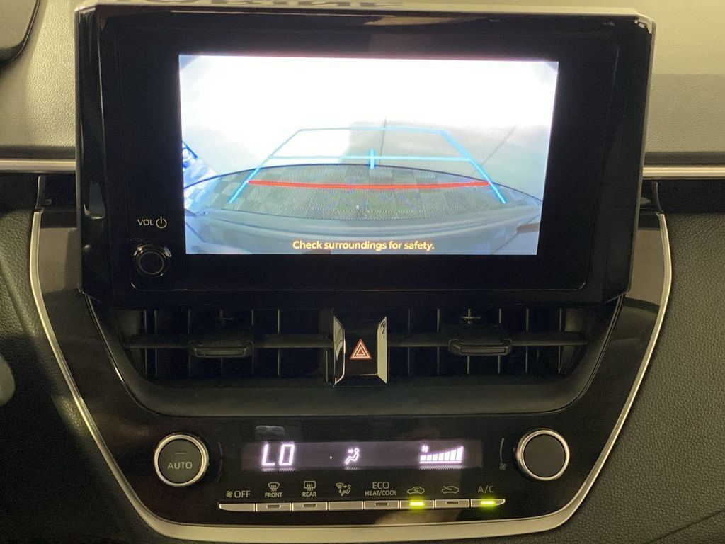 Used 2024 Toyota Corolla LE FWD image 20