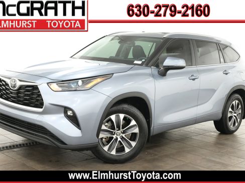 Certified 2024 Toyota Highlander XLE FWD image 1