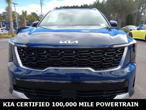 Certified 2024 Kia Sorento S image 3