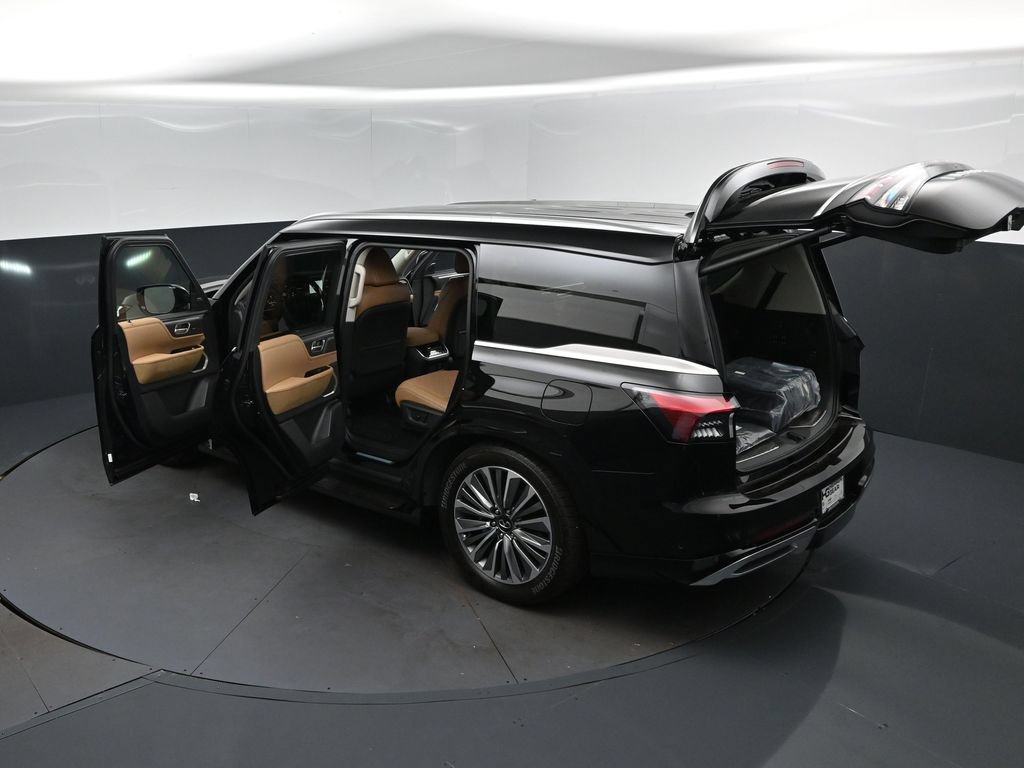New 2027 INFINITI QX80 Luxe w/ Cargo Package RWD image 2