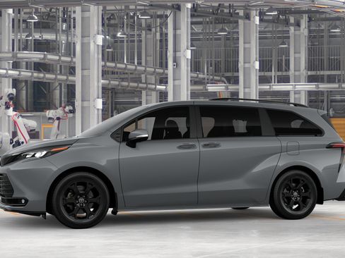 New 2026 Toyota Sienna XLE Woodland Edition AWD/4WD image 5