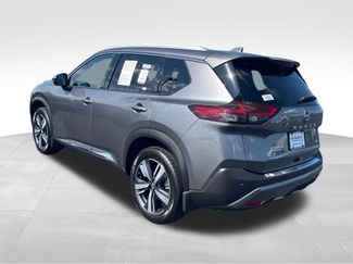 Used 2023 Nissan Rogue SL FWD video 3