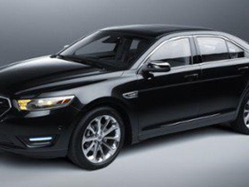 Used 2017 Ford Taurus SEL FWD image 1