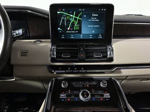 Used 2021 Lincoln Navigator Reserve AWD/4WD image 29