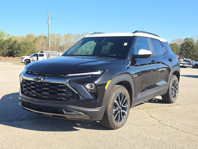 Used 2024 Chevrolet TrailBlazer ACTIV w/ Driver Confidence Package FWD image 1