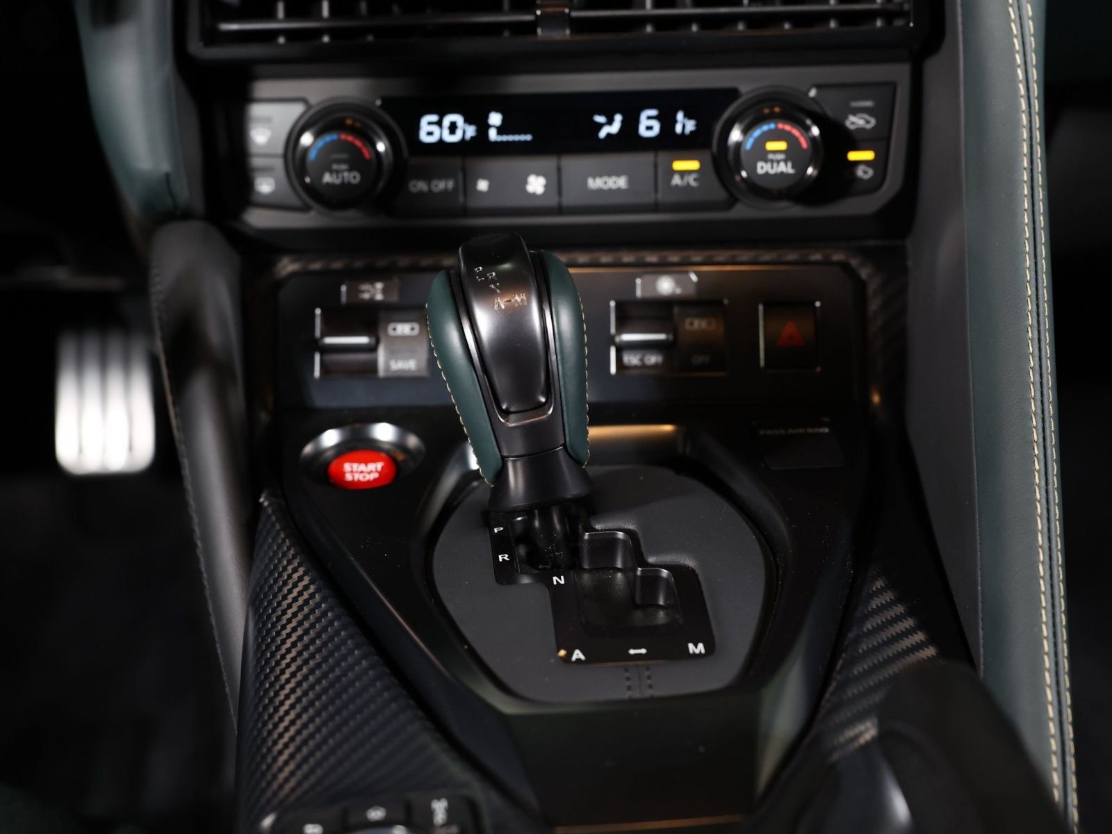 Used 2021 Nissan GT-R Premium AWD/4WD image 22