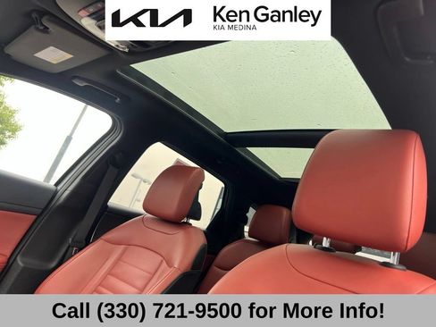 Certified 2023 Kia Sportage SX AWD/4WD image 39