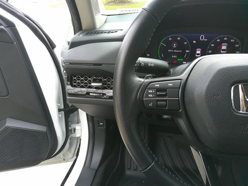 Used 2023 Honda Accord EX-L image 20