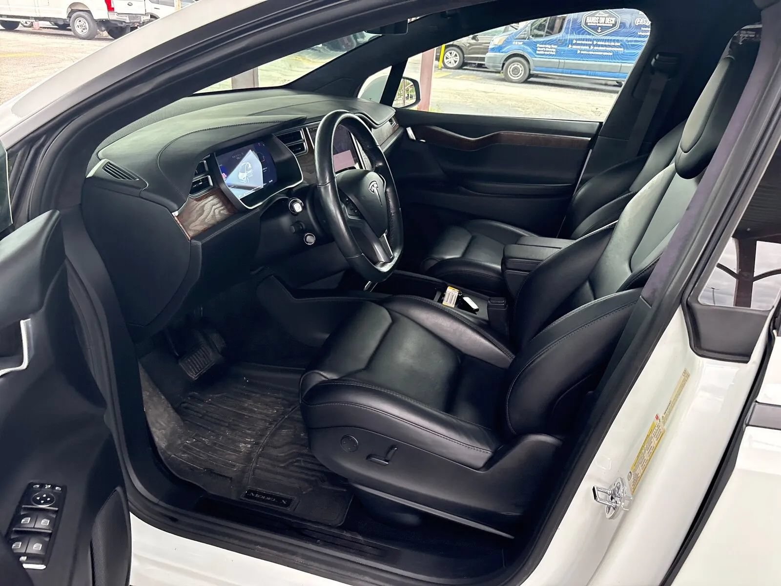 Used 2018 Tesla Model X 75D AWD/4WD image 12