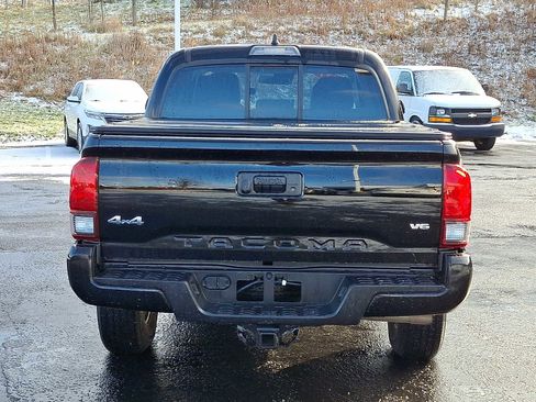 Used 2023 Toyota Tacoma SR image 5