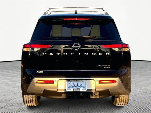 Used 2022 Nissan Pathfinder Platinum w/ Cargo Package image 4