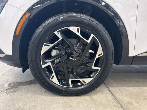 Certified 2024 Kia Sportage SX AWD/4WD image 24