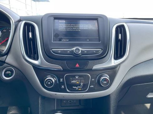 Certified 2019 Chevrolet Equinox LS w/ LS Convenience Package FWD image 13