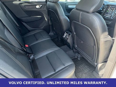 Certified 2025 Volvo XC40 B5 Plus image 32