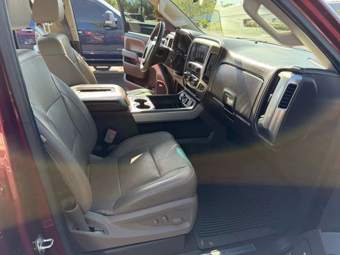 Used 2017 Chevrolet Silverado 1500 LTZ Z71 w/ LTZ Plus Package AWD/4WD image 29