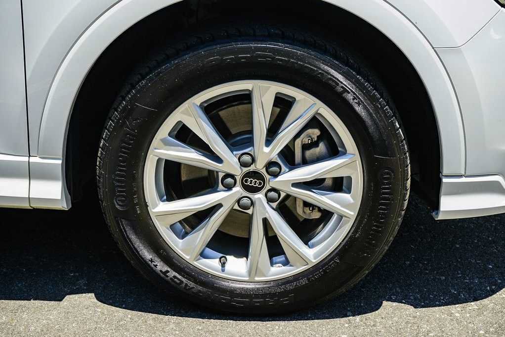 Used 2023 Audi Q3 2.0T Premium AWD/4WD image 9